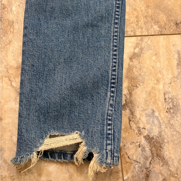 NWOT MOTHER The Flirt Fray Jeans in Cold Feet Women’s 30 - Picture 6 of 16